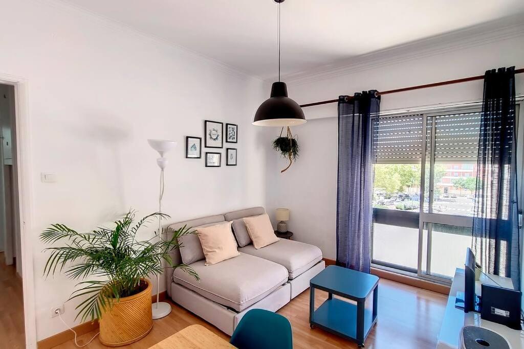 Cozy One Bedroom Apartment Lisbon Exterior photo