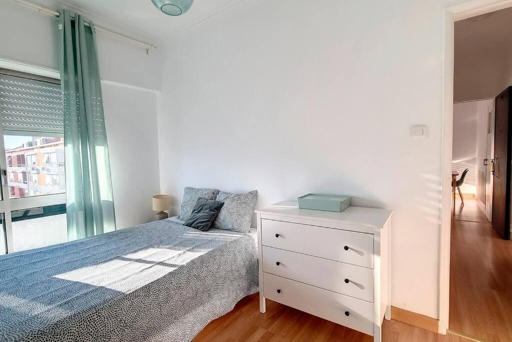 Cozy One Bedroom Apartment Lisbon Exterior photo